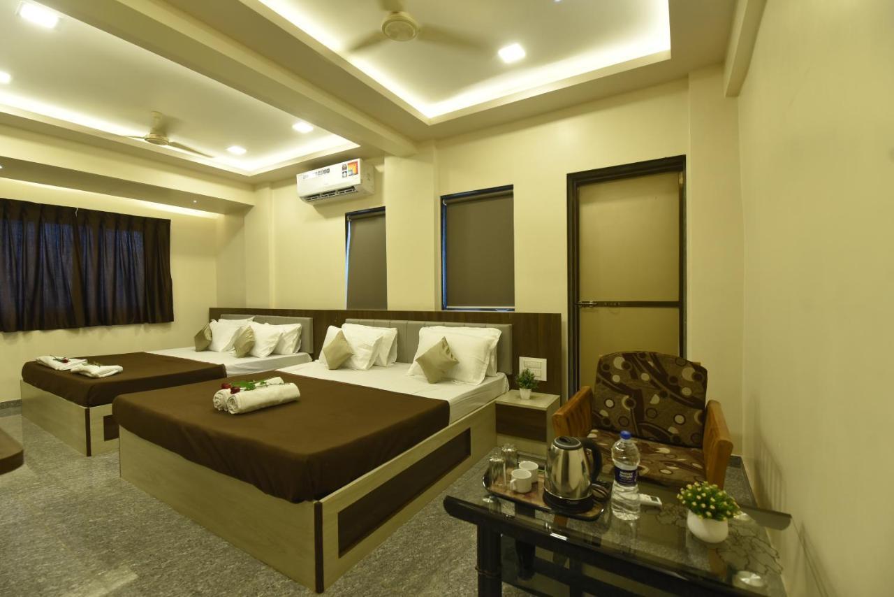 Hotel Sitara Inn Ratnāgiri Esterno foto