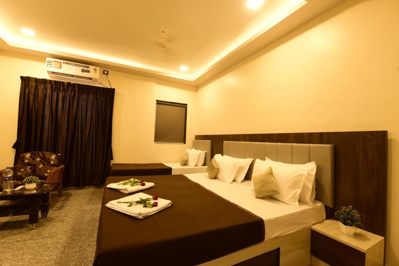 Hotel Sitara Inn Ratnāgiri Esterno foto