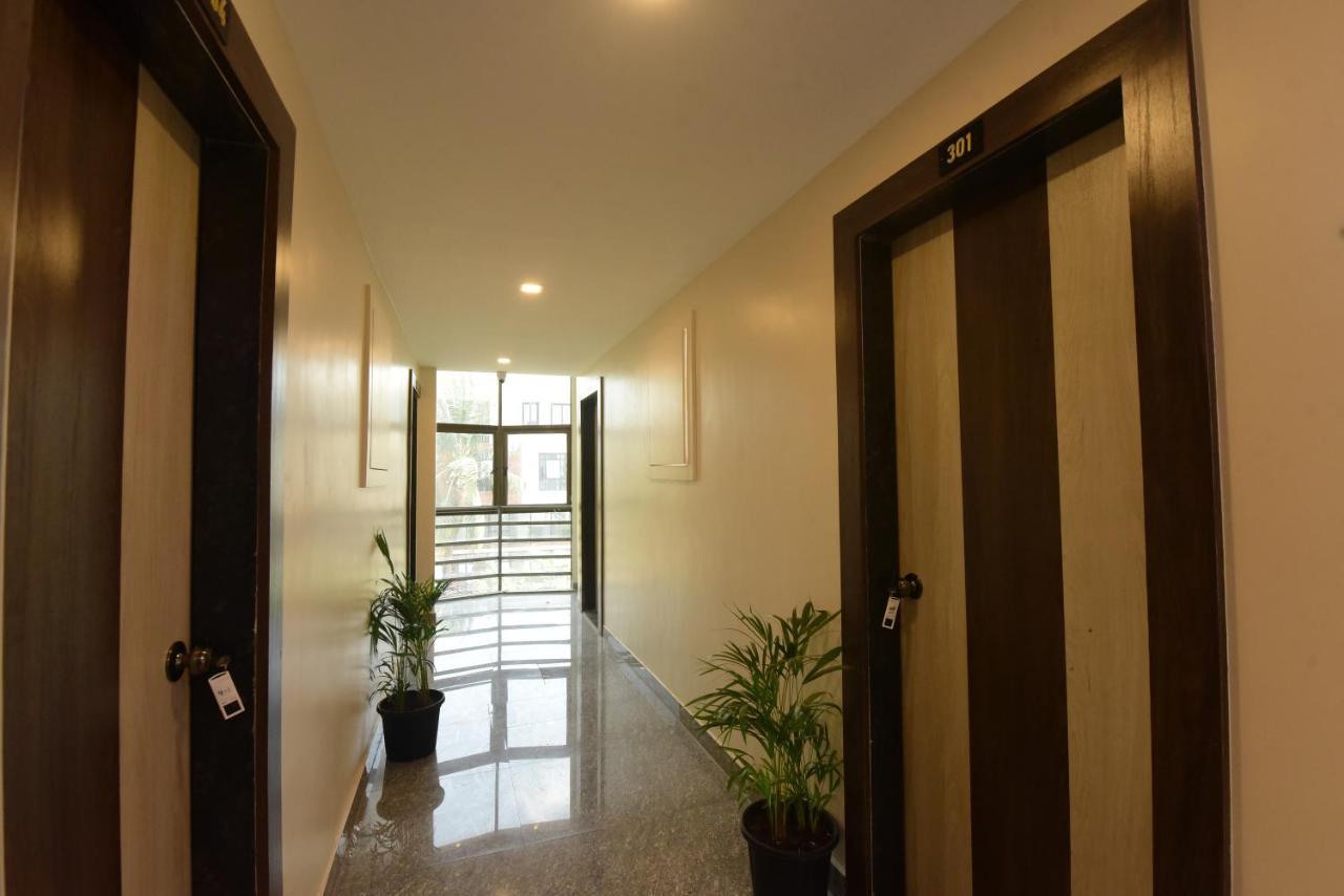 Hotel Sitara Inn Ratnāgiri Esterno foto